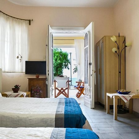 Irene Seafront Apartment ネオイ・エピヴァタイ エクステリア 写真